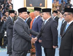 Reshuffle Kabinet, Presiden Prabowo Lantik Dudung Abdurachman Jadi Menko Polkam